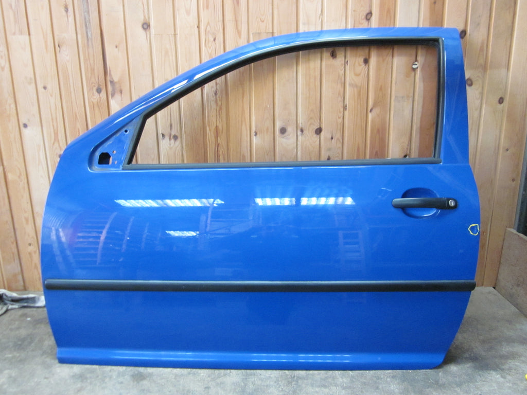 VW Golf 4 1J Dør V 2 Dørs Med OEM Nr. 1J3831055H Fra VW Ophugger