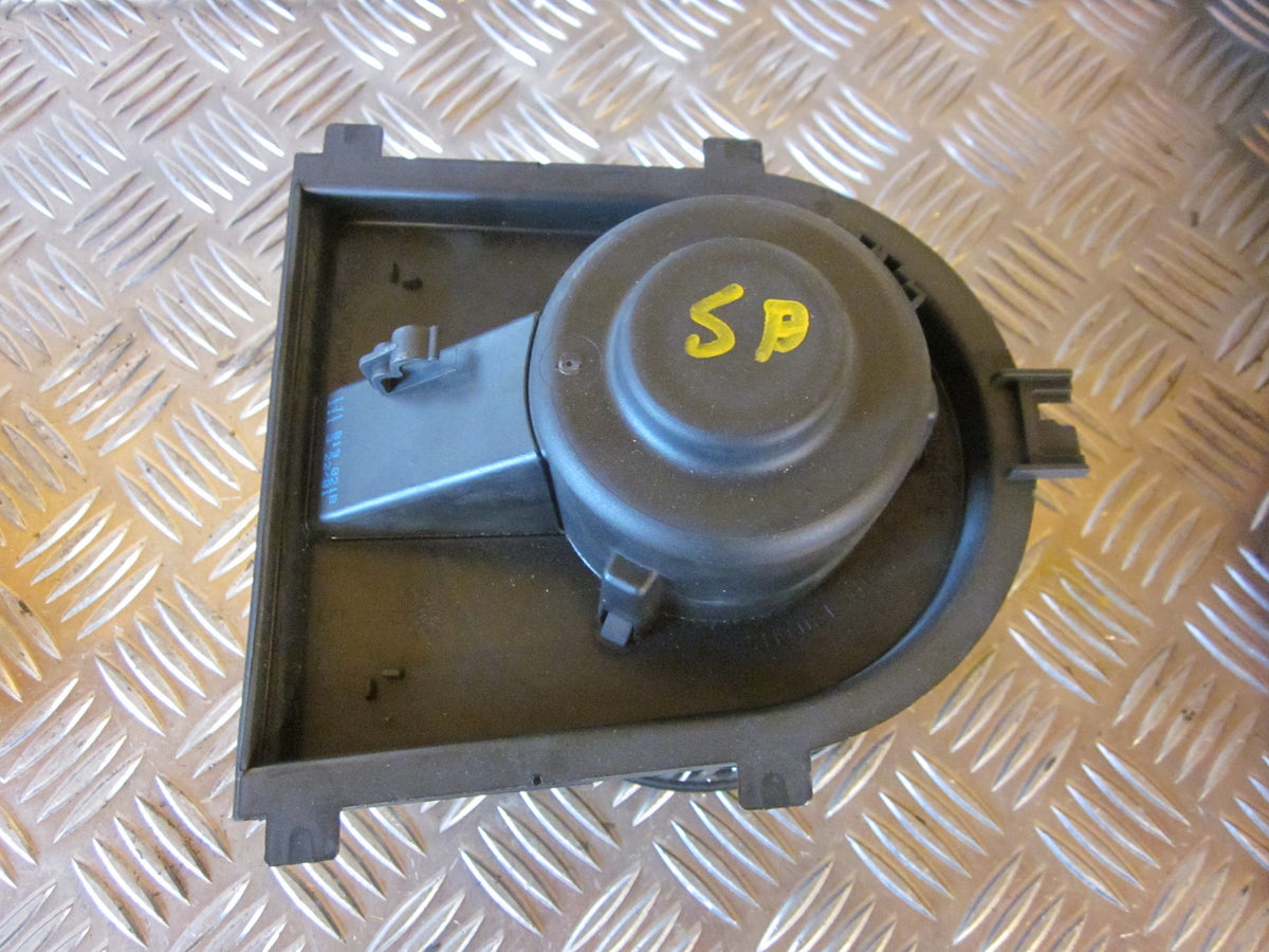 VW Golf 4 1J Varmeblæser Med OEM Nr. 1J1819021B Fra VW Ophugger