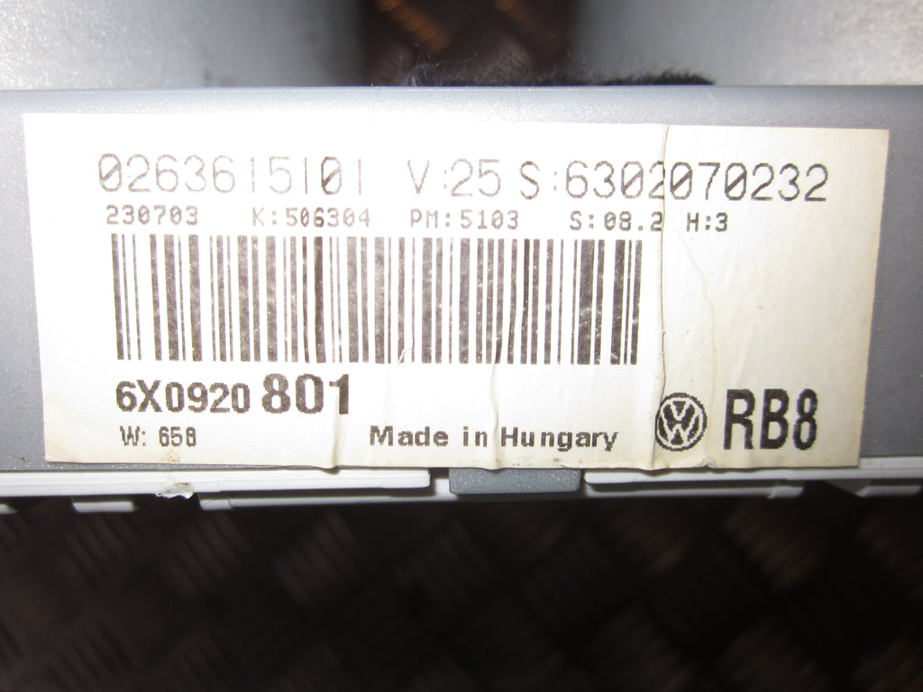 VW Lupo 6E/6X Speedometer - Instrument Med OEM Nr. 6X0920801 Fra VW Ophugger