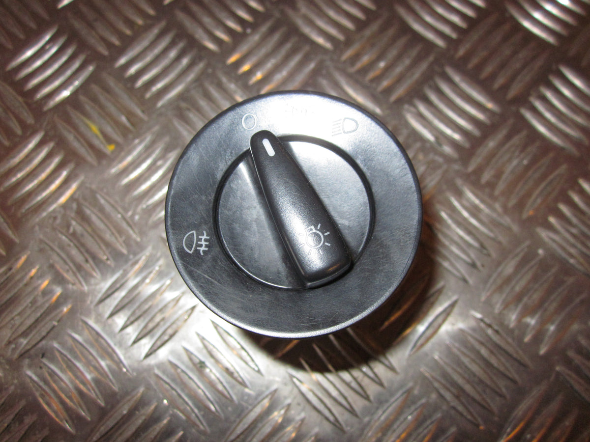 VW Lupo 6E/6X Kontakt Lys Med OEM Nr. 1C0941531C Fra VW Ophugger