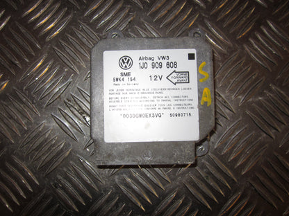 VW Lupo 6E/6X Airbag Elboks Med OEM Nr. 1J0909608 Fra VW Ophugger