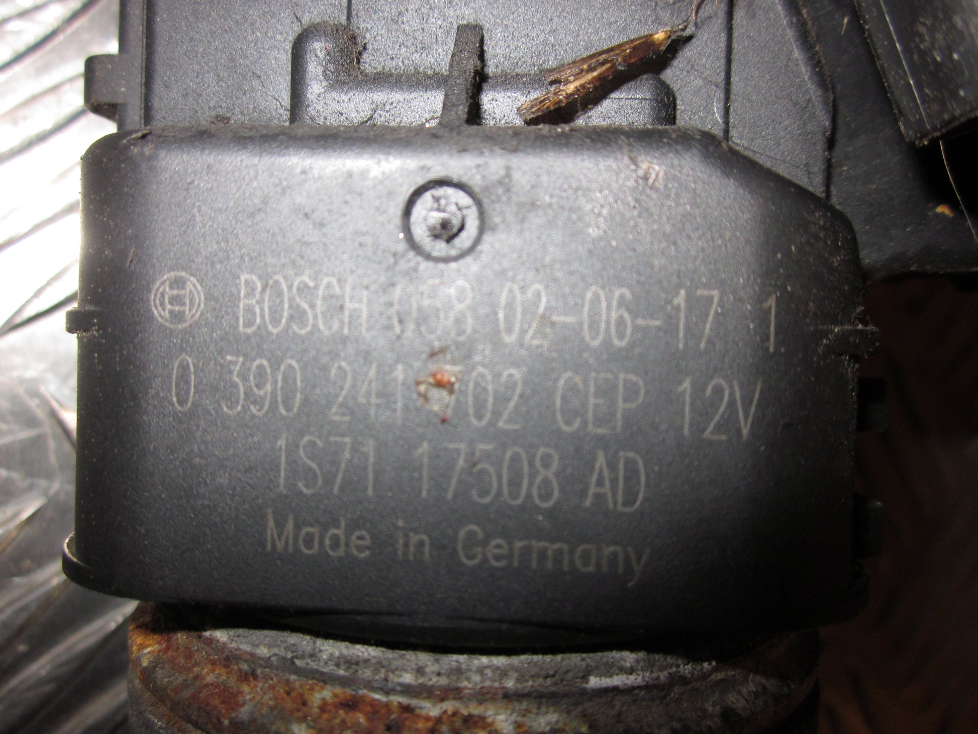 Ford Mondeo 3 Viskermotor Med OEM Nr. Ophugger Fra Ford Ophugger