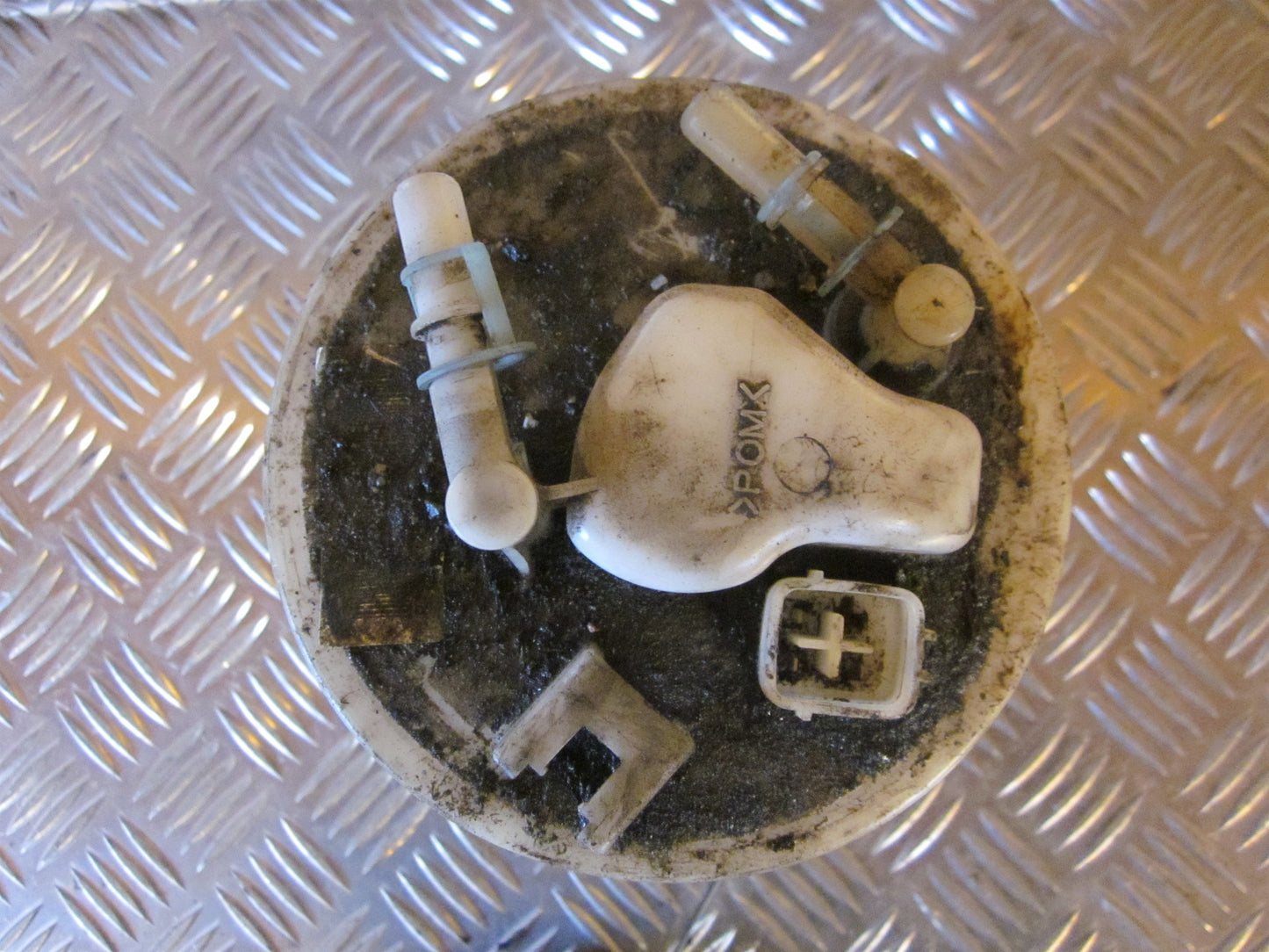 Mazda 6 GG/GY Benz/Brændstofpumpe El Med OEM Nr. Ophugger Fra Mazda Ophugger