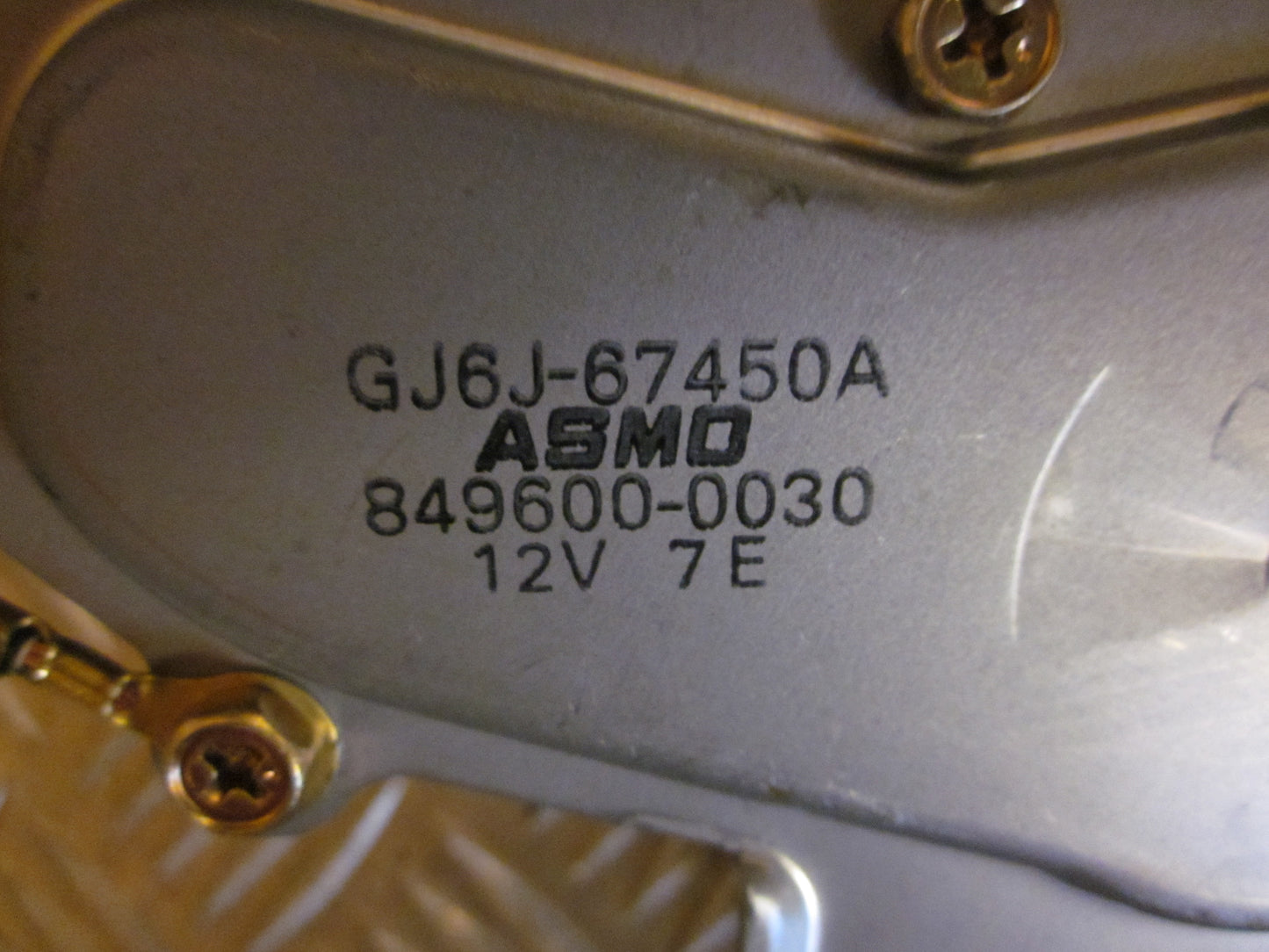 Mazda 6 GG/GY Bagrudevisker Motor Med OEM Nr. Ophugger Fra Mazda Ophugger