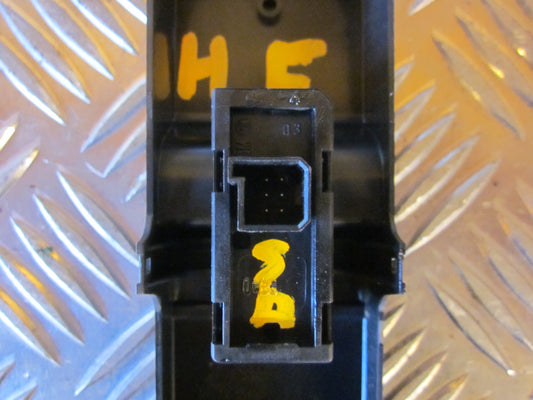 Opel Astra H Kontakt Rudehejs Med OEM Nr. Ophugger Fra Opel Ophugger