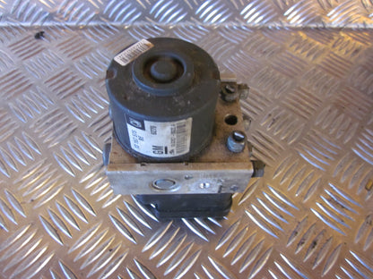 Opel Astra H Abs Pumpe Med OEM Nr. 13157575 Fra Opel Ophugger