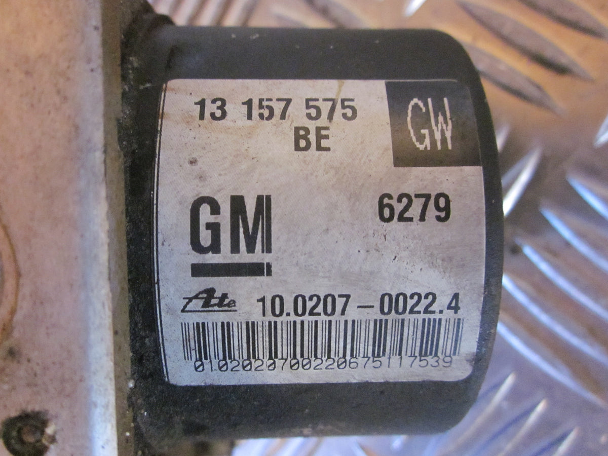 Opel Astra H ABS Pumpe Med OEM Nr. 13157575 Fra Opel Ophugger