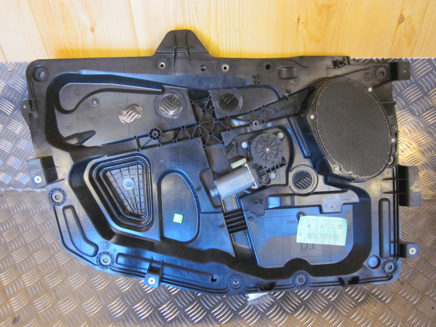 Ford Fiesta 6 Rudemotor - Rudehejs Med OEM Nr. Ophugger Fra Ford Ophugger