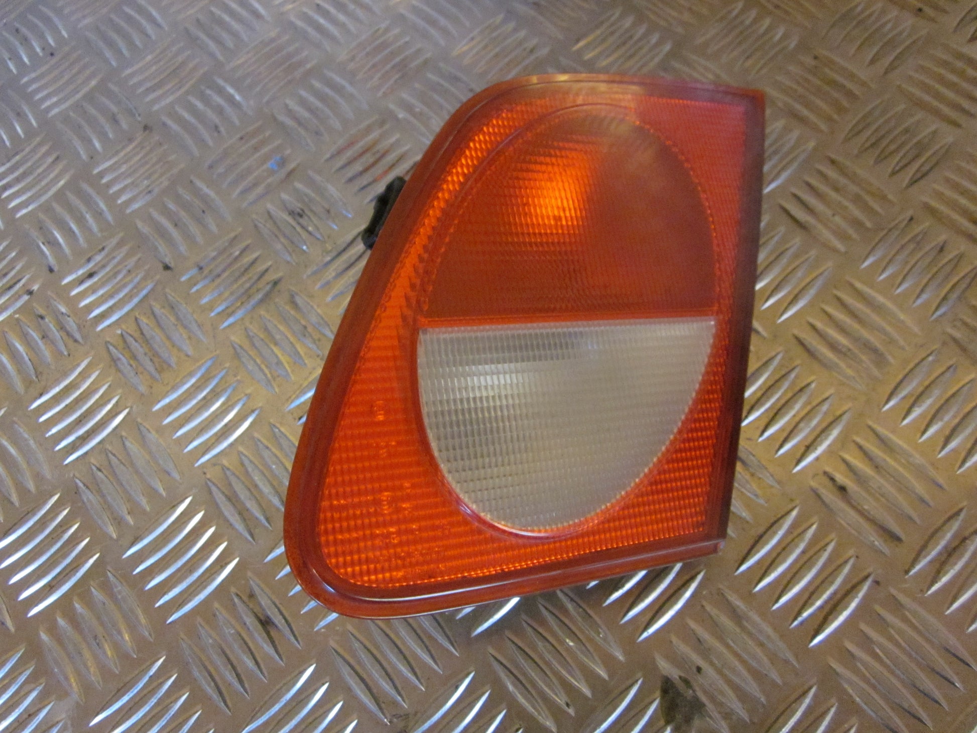 Mercedes E W210 Baglygte Med OEM Nr. Ophugger Fra Mercedes Ophugger