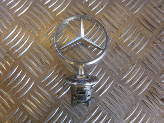 Mercedes E W210 Frontgitter Med OEM Nr. Ophugger Fra Mercedes Ophugger