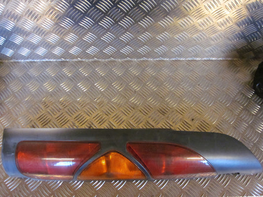 Renault Kangoo 1 Baglygte Med OEM Nr. Ophugger Fra Renault Ophugger