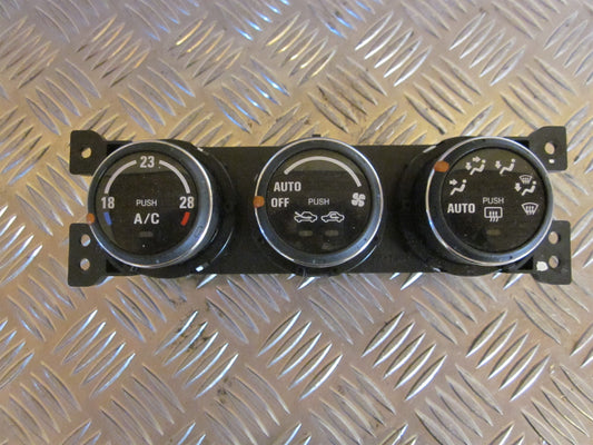 Suzuki Liana Varmeregulering Med OEM Nr. Ophugger Fra Suzuki Ophugger
