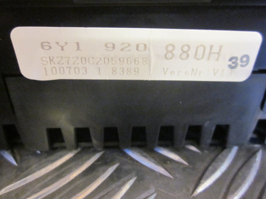 Skoda Fabia Speedometer - Instrument Med OEM Nr. 6Y1920880H Fra Skoda Ophugger