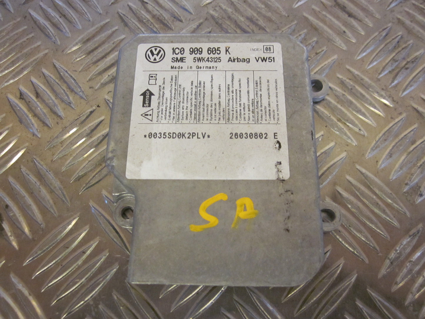 Skoda Fabia Airbag Elboks Med OEM Nr. 1C0909605K Fra Skoda Ophugger