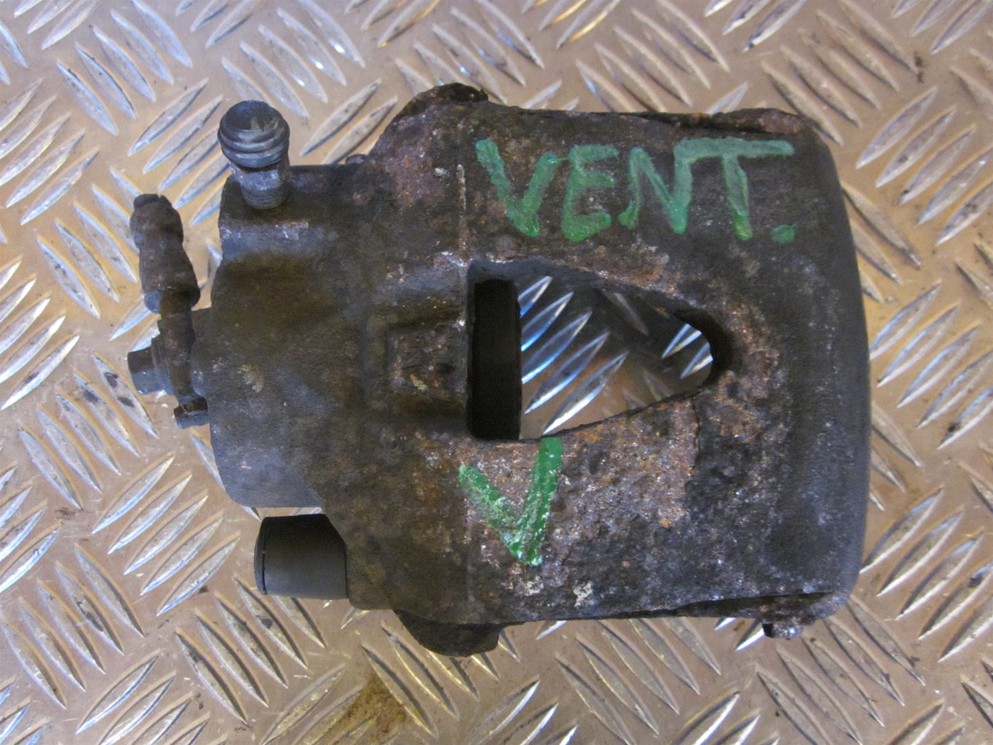 Skoda Fabia Bremsekaliber VF Med OEM Nr. 1K0615123D Fra Skoda Ophugger