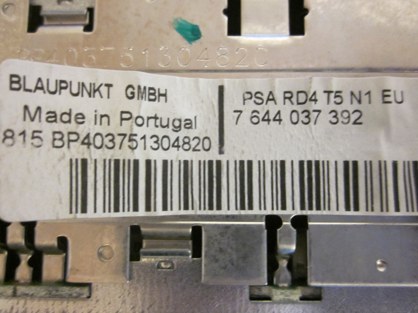 Peugeot 307 Radio M/Cd Med OEM Nr. 7644037392 Fra Peugeot Ophugger