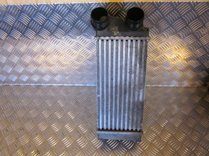 Peugeot 307 Køler Intercooler Med OEM Nr. Ophugger Fra Peugeot Ophugger