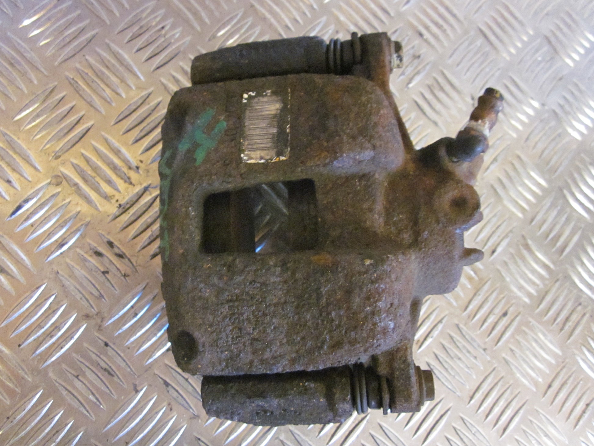 Peugeot 307 Bremsekaliber HF Med OEM Nr. 4400N3 Fra Peugeot Ophugger