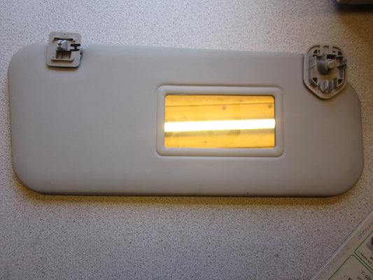 Peugeot 307 Solskærm Med OEM Nr. Ophugger Fra Peugeot Ophugger