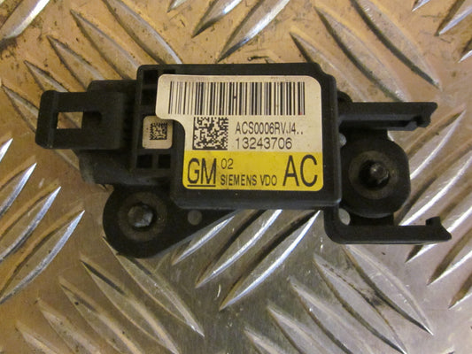 Opel Vectra C Airbag Føler Med OEM Nr. 13243706 Fra Opel Ophugger