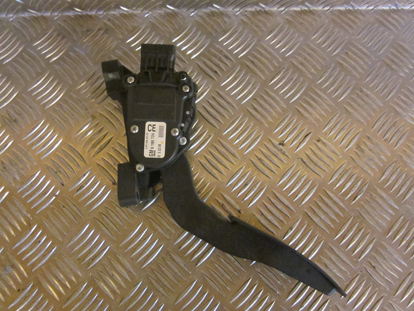 Opel Vectra C Speederpedal Med OEM Nr. Ophugger Fra Opel Ophugger