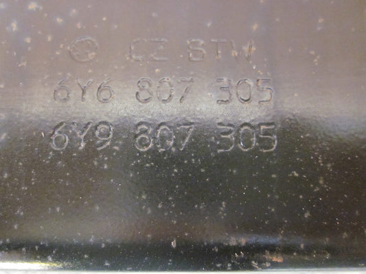 Skoda Fabia Bagkofanger Rå Med OEM Nr. 6Y9807305 Fra Skoda Ophugger