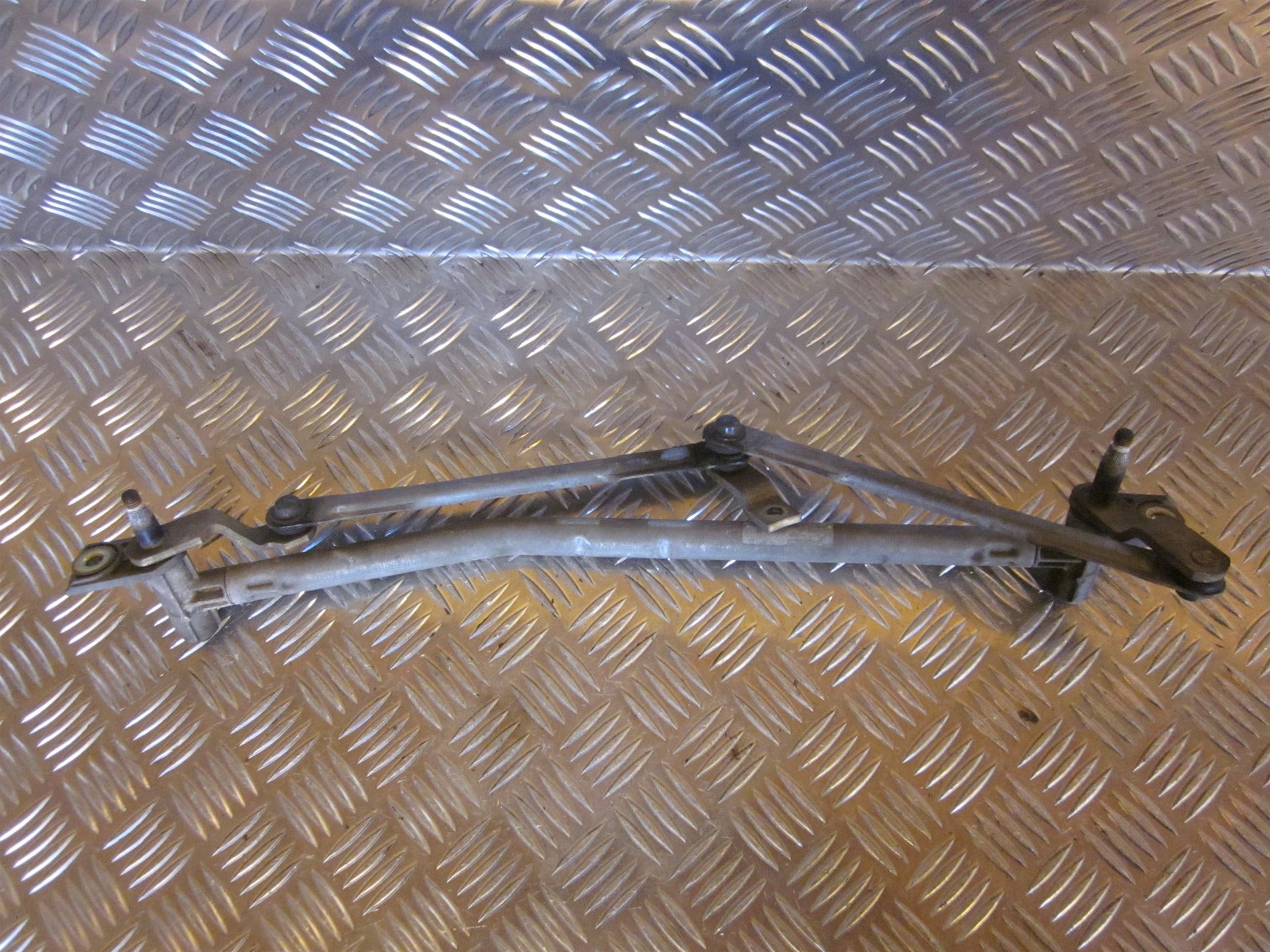 Skoda Fabia Viskertræk Med OEM Nr. 6Y1955603 Fra Skoda Ophugger