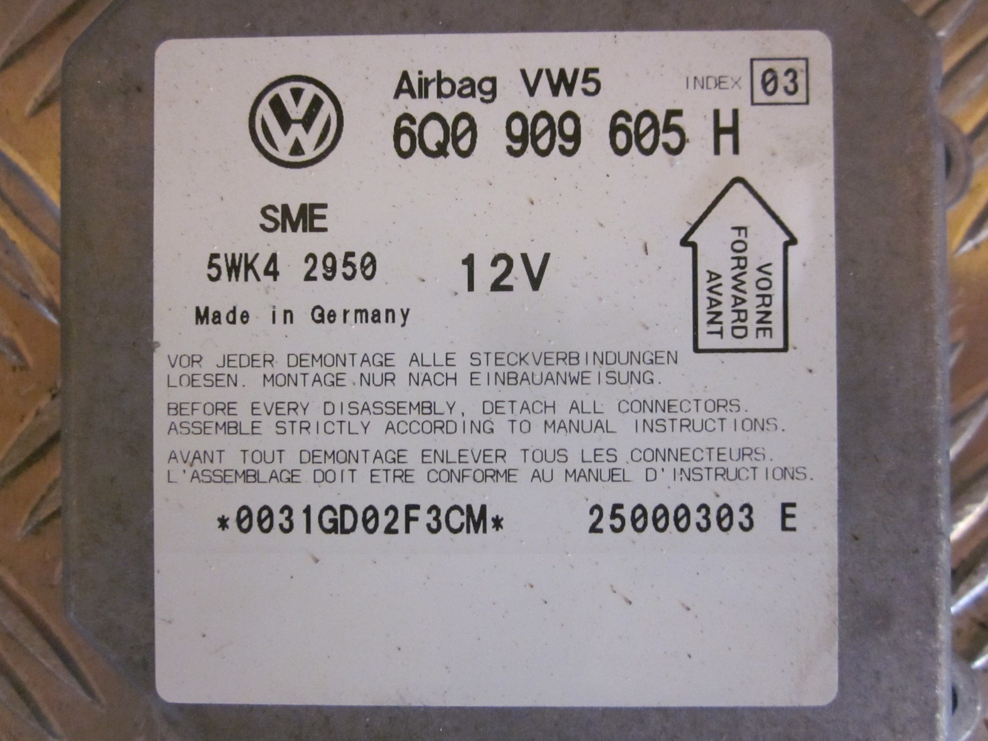 Skoda Fabia Airbag Elboks Med OEM Nr. 6Q0909605H Fra Skoda Ophugger