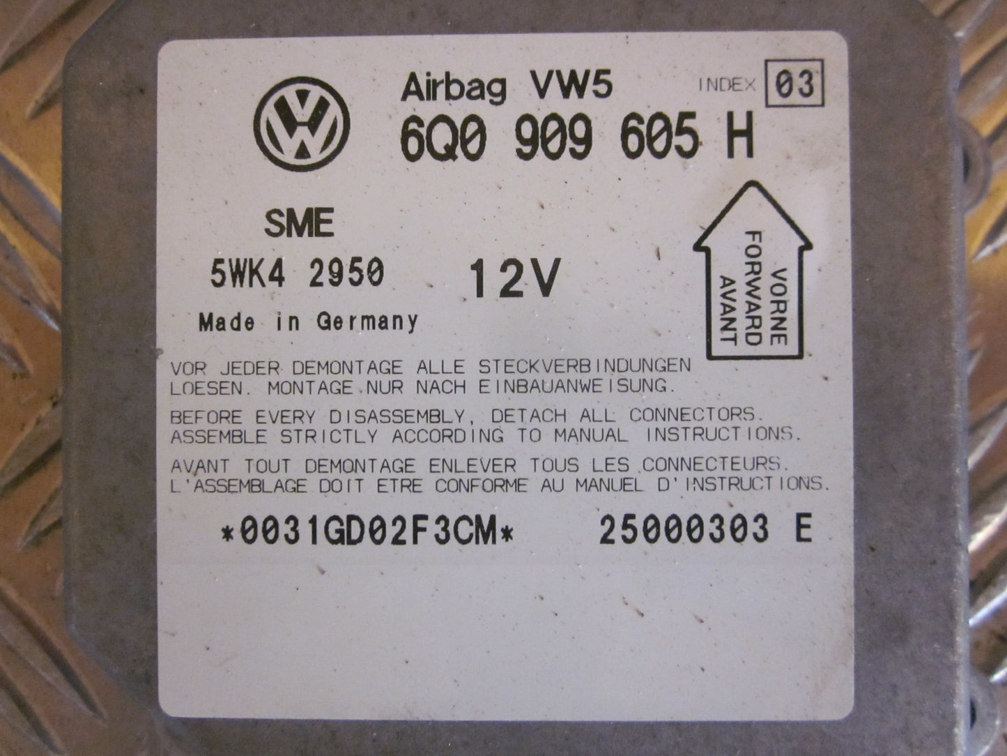 Skoda Fabia Airbag Elboks Med OEM Nr. 1C0909605H Fra Skoda Ophugger