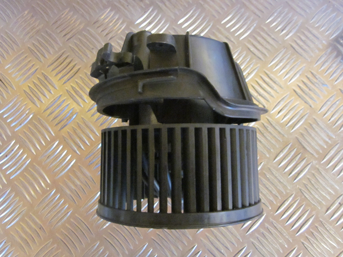 Citroen C2 Varmeblæser Med OEM Nr. 6441Q6 Fra Citroen Ophugger