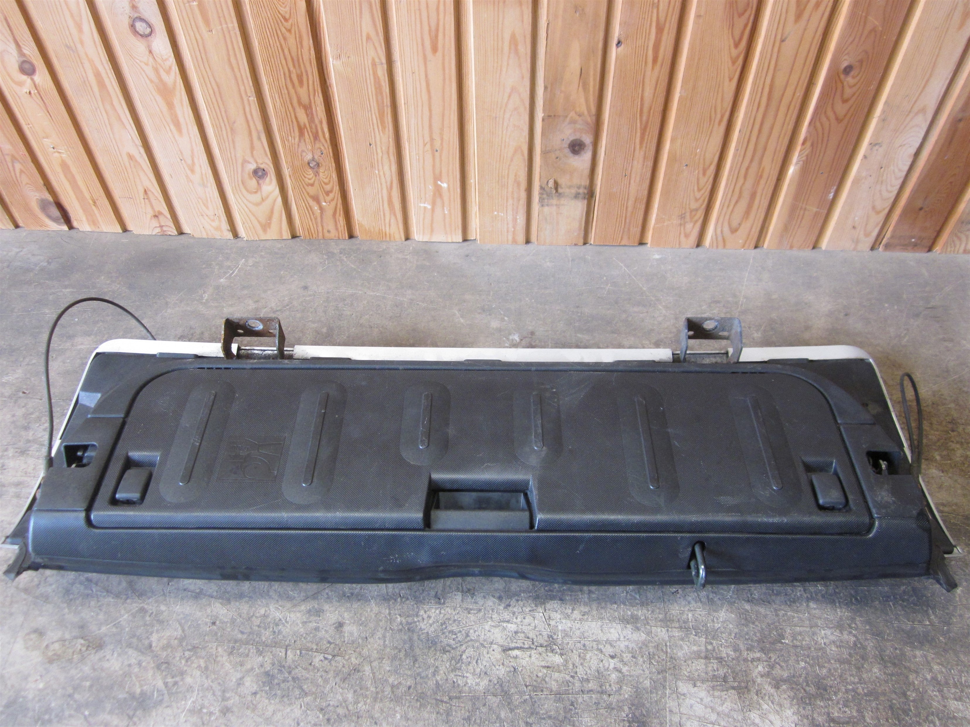 Citroen C2 Bagklap Med OEM Nr. 8701W2 Fra Citroen Ophugger
