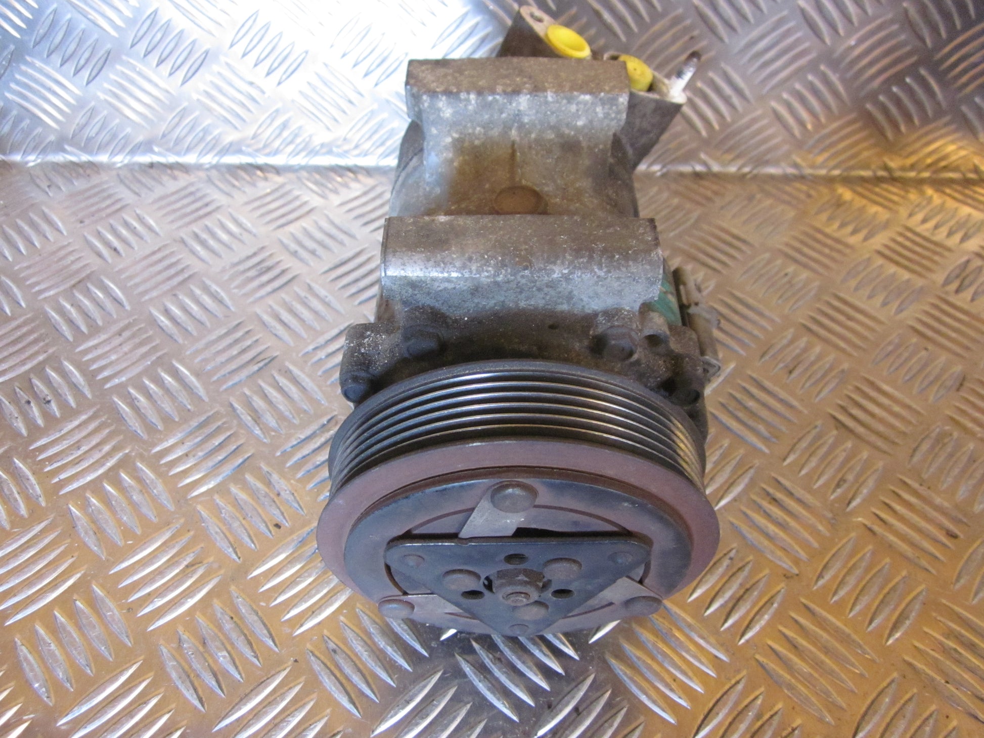 Peugeot 307 Aircondition Pumpe Med OEM Nr. MODEL1430 Fra Peugeot Ophugger