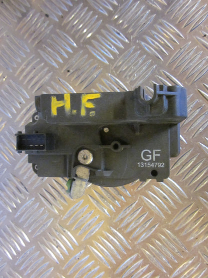 Opel Meriva A Dørlås Med OEM Nr. 13154792GF Fra Opel Ophugger