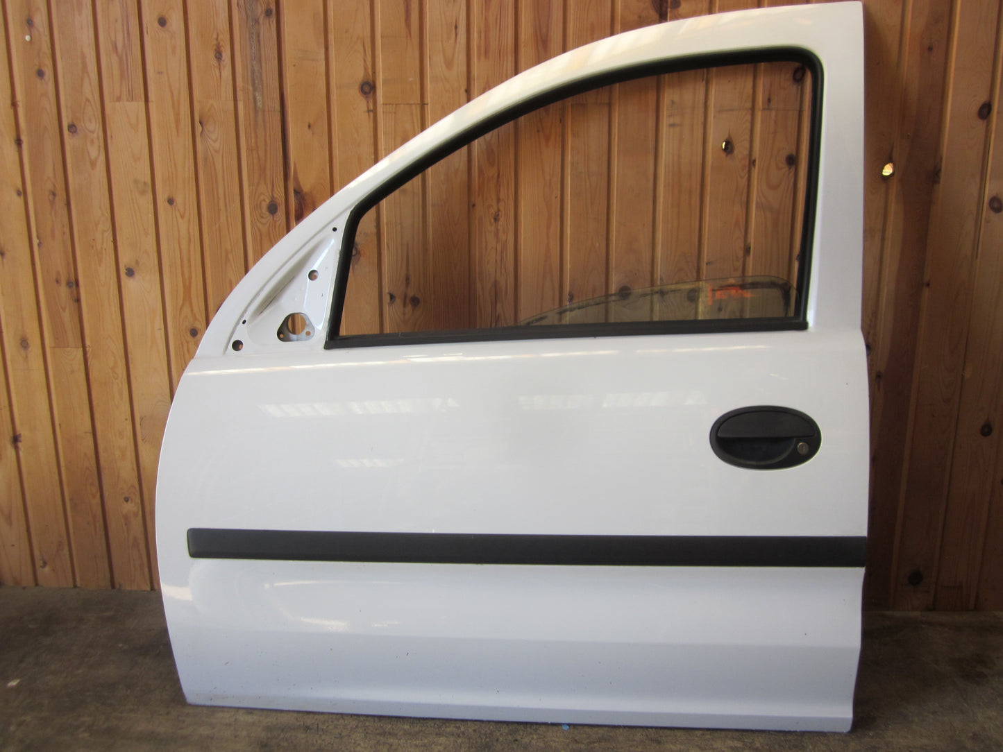 Opel Combo C Fordør V Med OEM Nr. 13227382 Fra Opel Ophugger