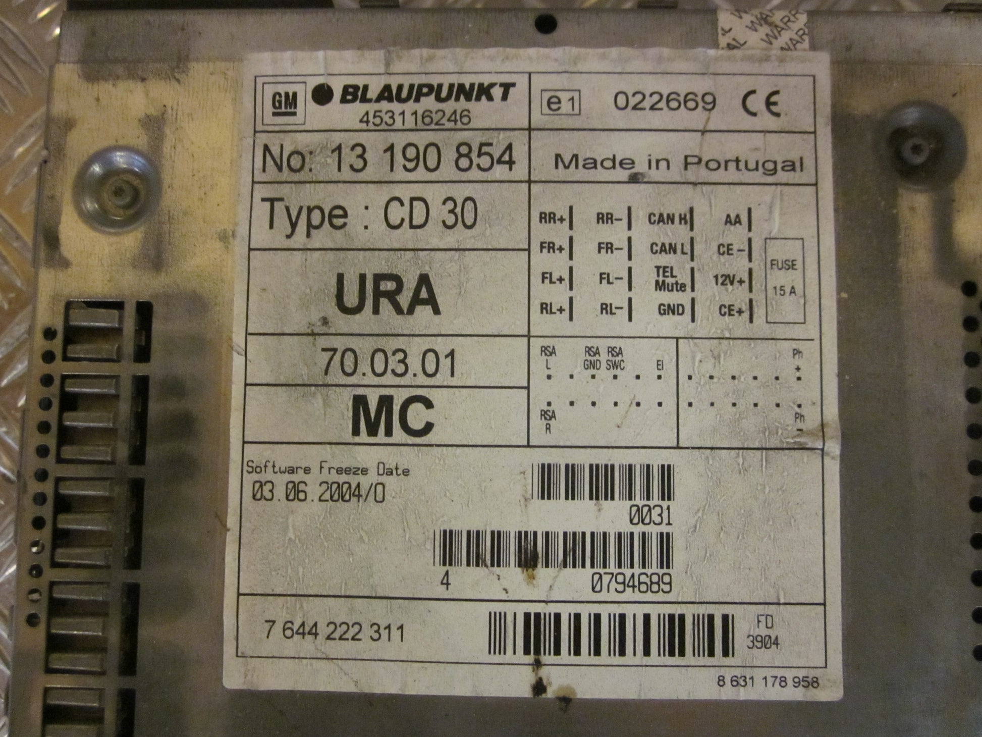 Opel Combo C Radio M/Cd Med OEM Nr. Ophugger Fra Opel Ophugger