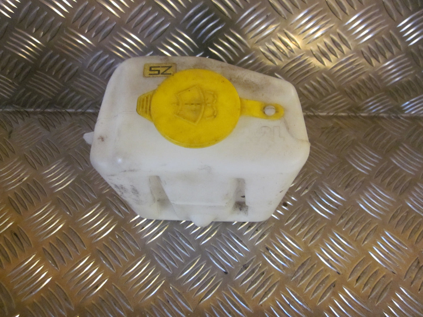 Opel Combo C Sprinkler M/Motor Med OEM Nr. Ophugger Fra Opel Ophugger