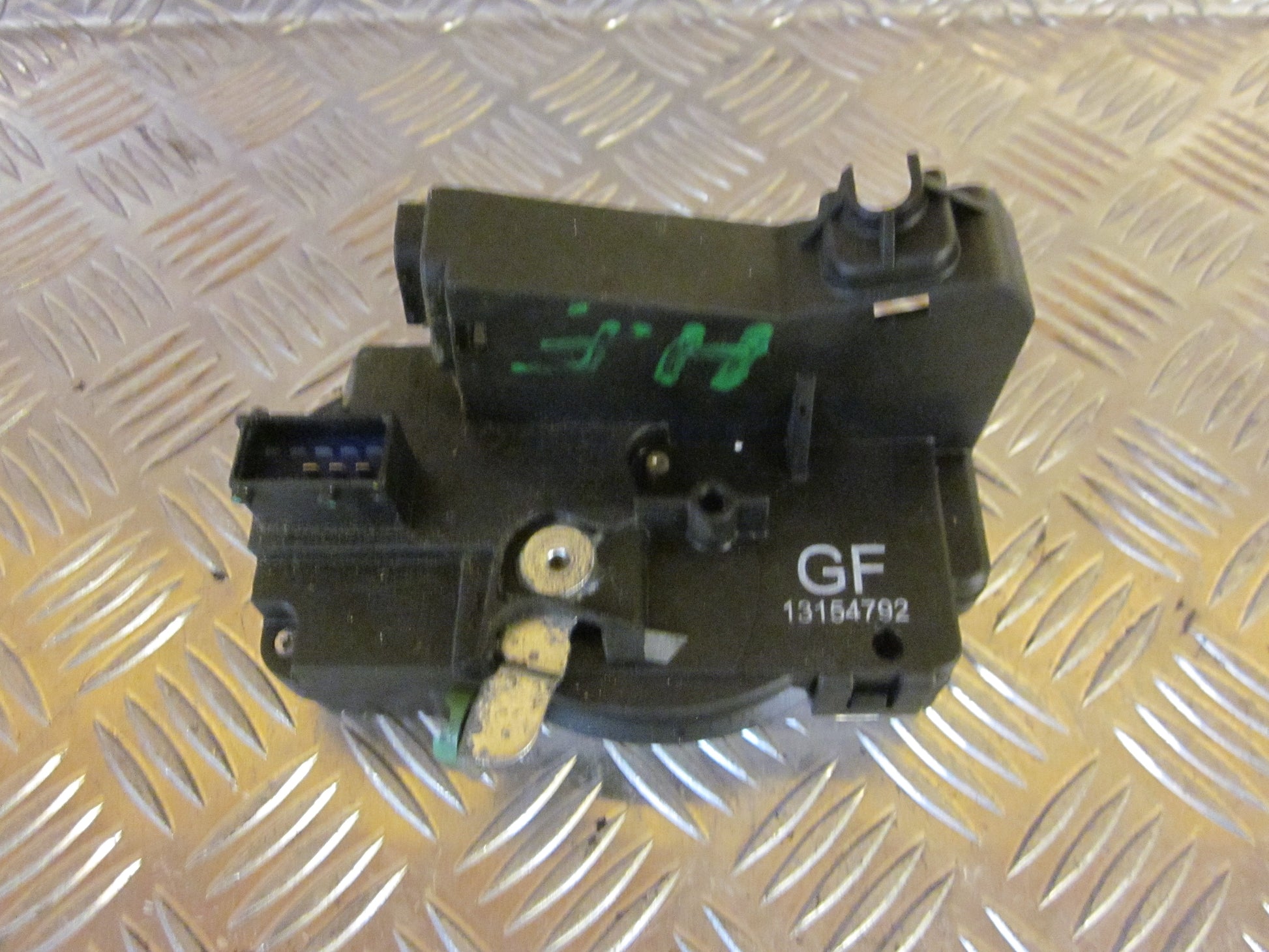 Opel Combo C Dørlås Med OEM Nr. Ophugger Fra Opel Ophugger