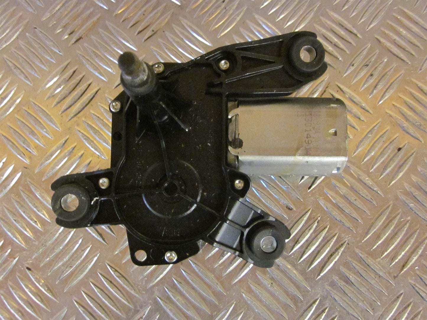 Opel Combo C Bagrudevisker Motor Med OEM Nr. Ophugger Fra Opel Ophugger