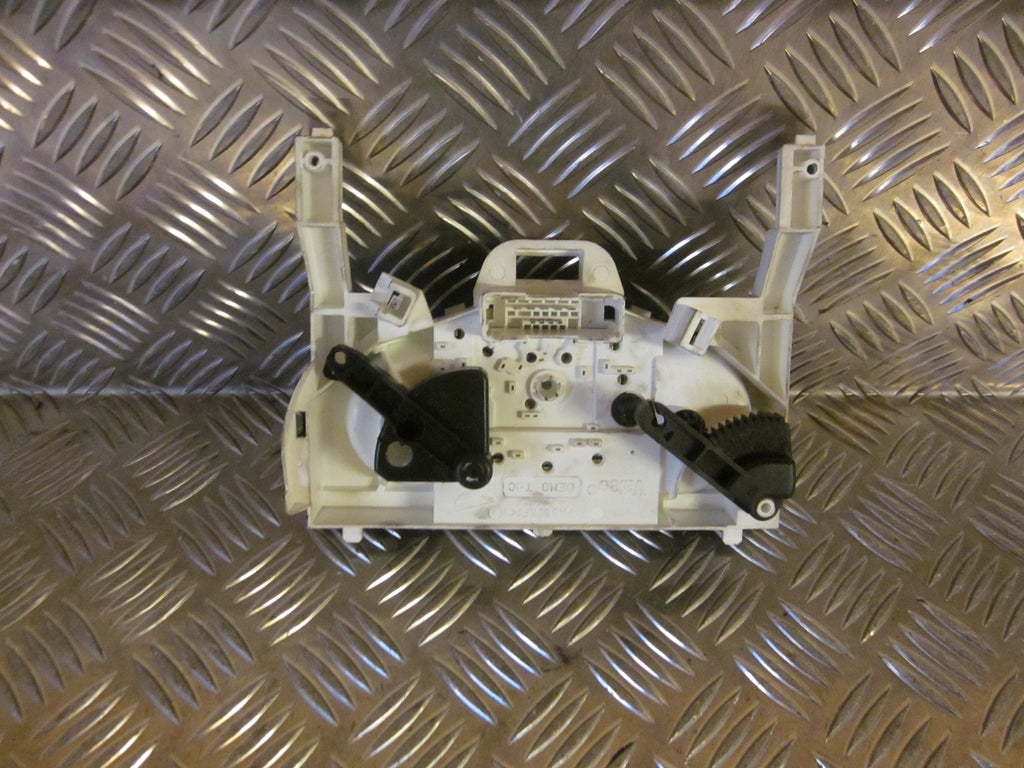 Renault Trafic 1 Viskertræk Med OEM Nr. 7701055892 Fra Renault Ophugger