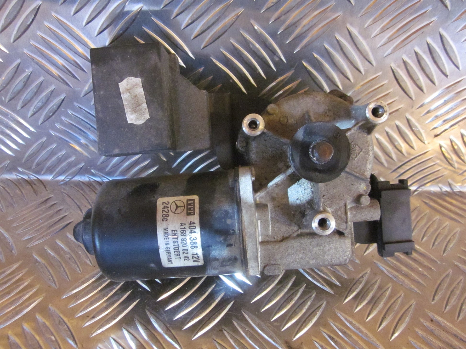 Mercedes A W168 Viskermotor Med OEM Nr. Ophugger Fra Mercedes Ophugger