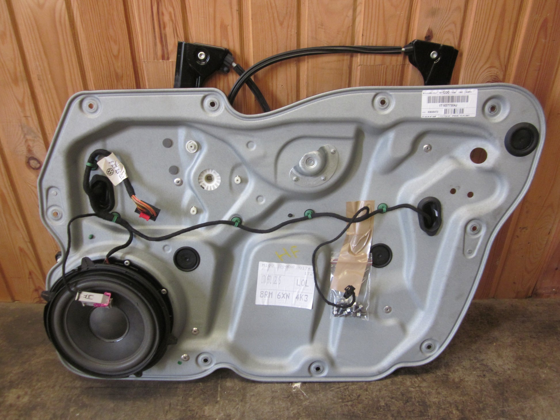 VW Touran 1T GP Rudemotor - Rudehejs Med OEM Nr. 1T1837730AJ Fra VW Ophugger