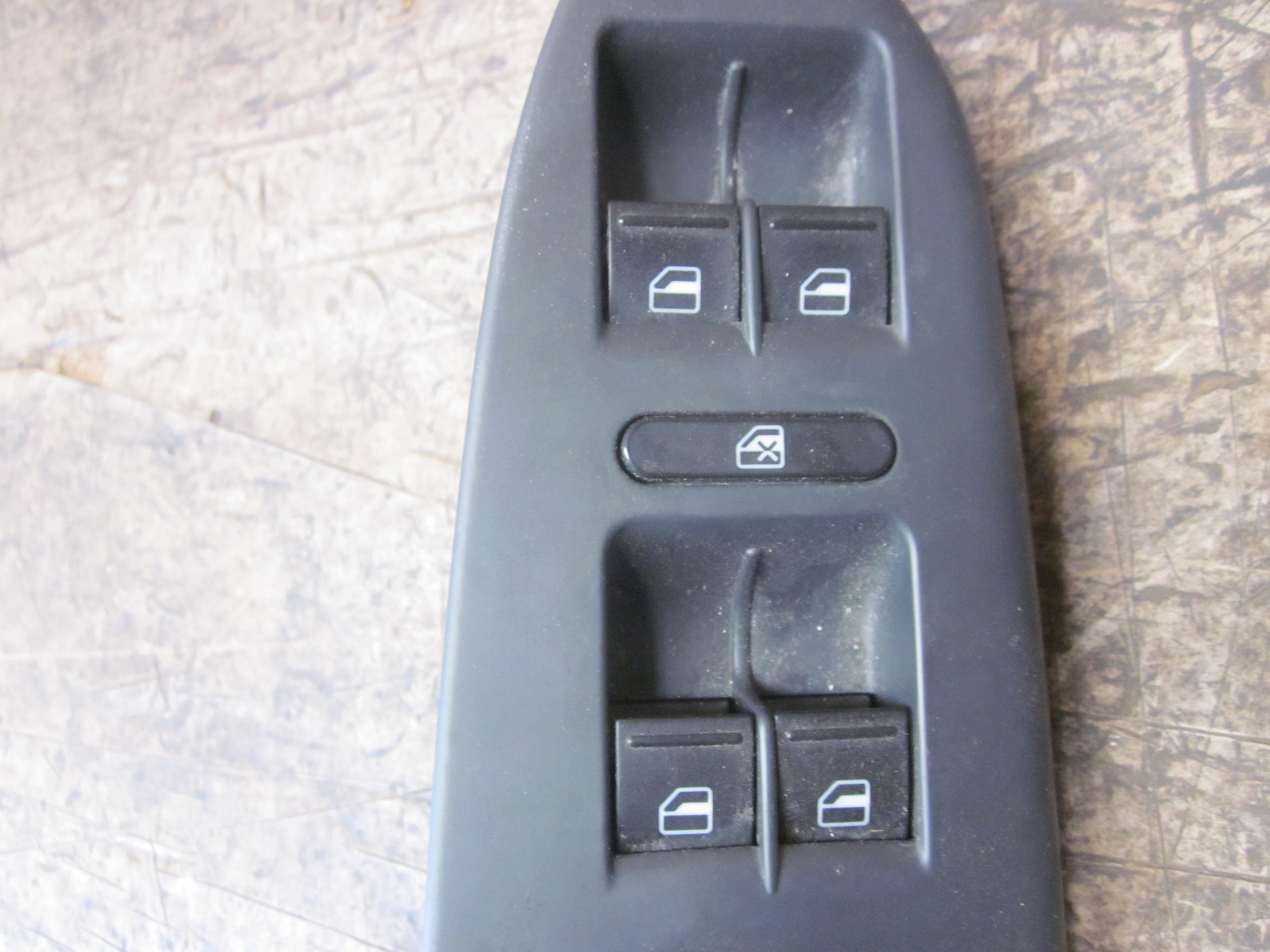 VW Touran 1T GP Kontakt Rudehejs Med OEM Nr. Ophugger Fra VW Ophugger