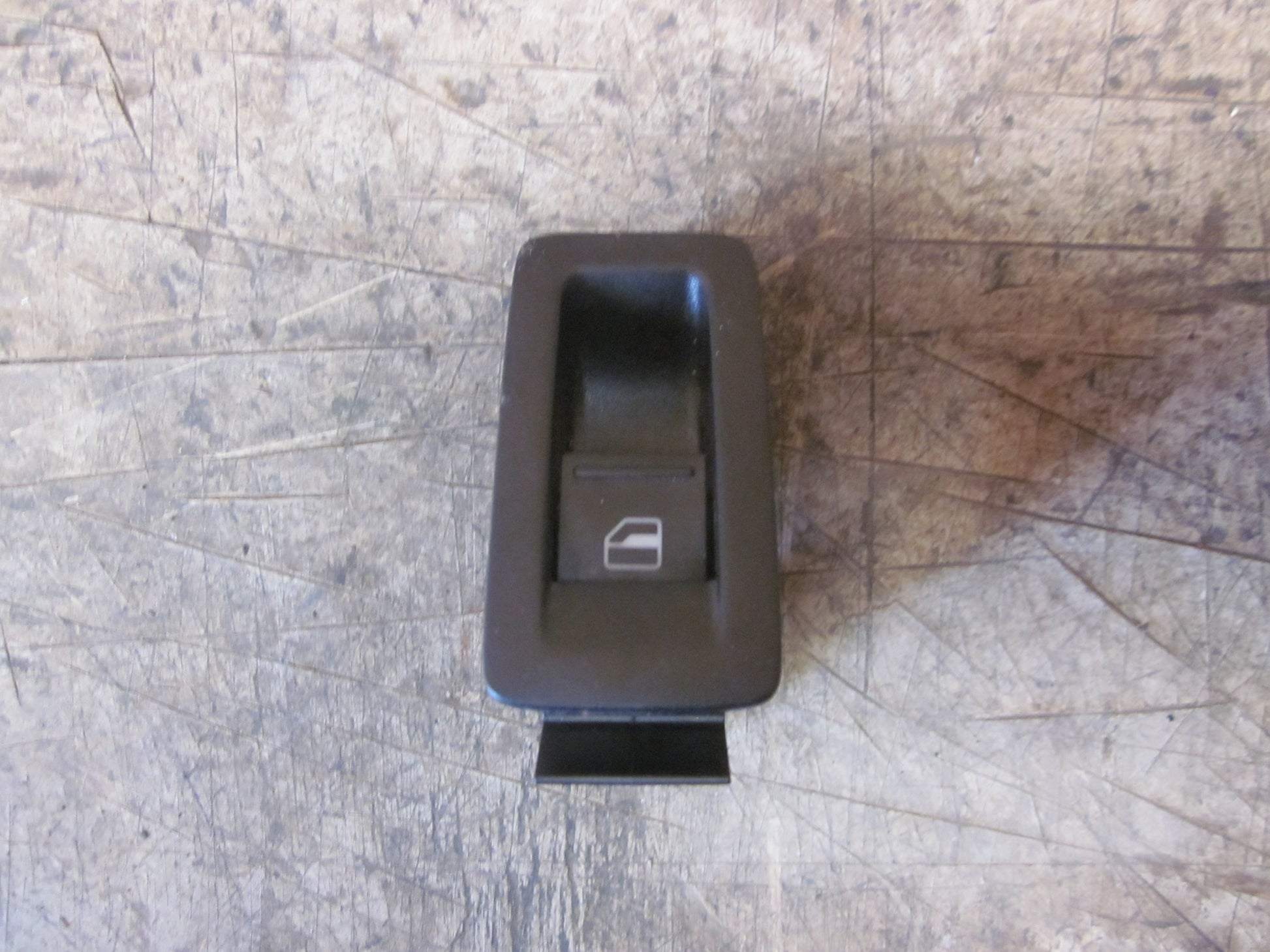 VW Touran 1T GP Kontakt Rudehejs Med OEM Nr. Ophugger Fra VW Ophugger