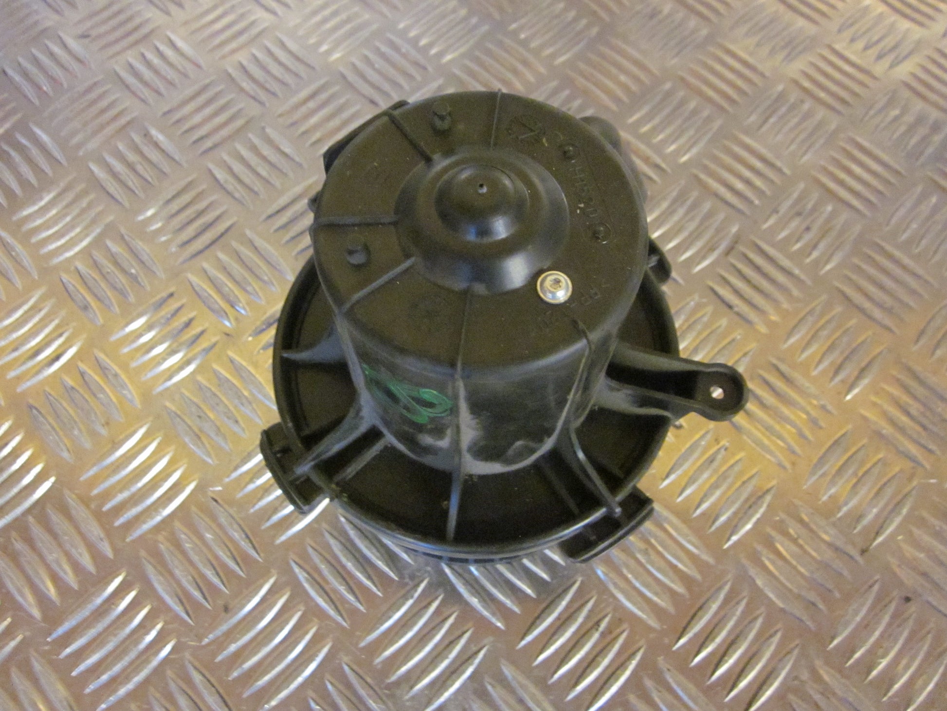 Peugeot 307 Varmeblæser Med OEM Nr. 6441S6 Fra Peugeot Ophugger