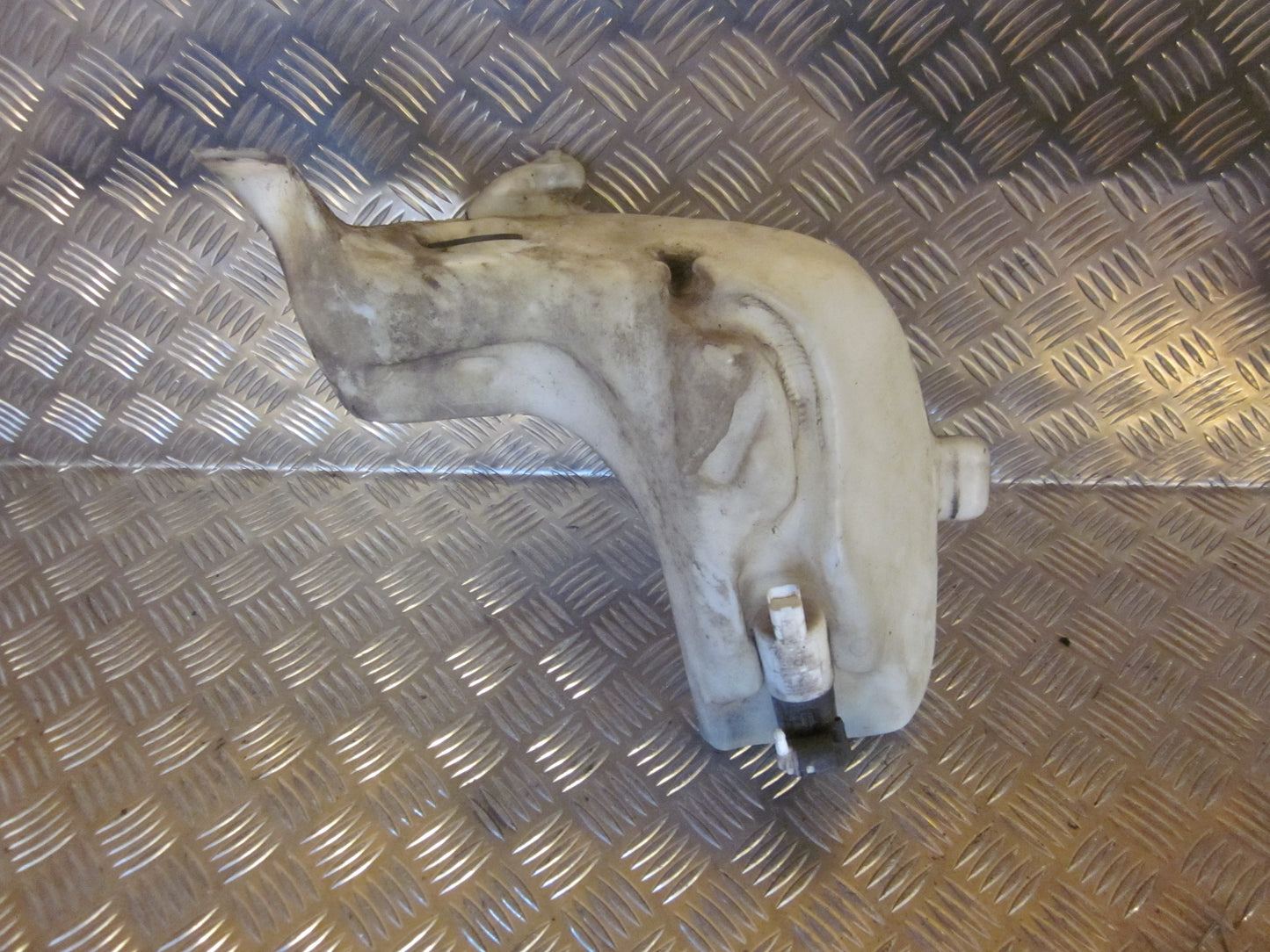 Peugeot 307 Sprinkler M/Motor Med OEM Nr. Ophugger Fra Peugeot Ophugger