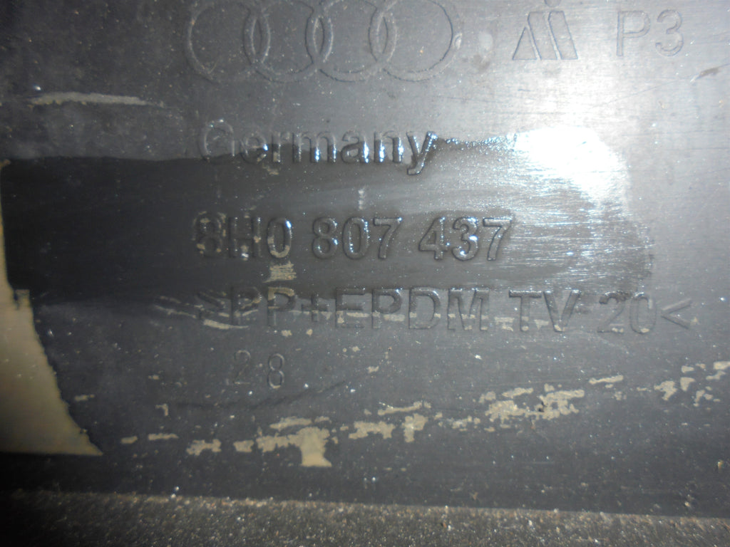 Audi A4 Forkofanger Med OEM Nr. 8H0807437 Fra Audi Ophugger