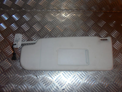 VW Golf 5 1K Solskærm Med OEM Nr. 1K0857551S Fra VW Ophugger