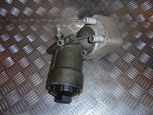 VW Golf 5 1K Oliefilterkonsol Med OEM Nr. 022115403B Fra VW Ophugger
