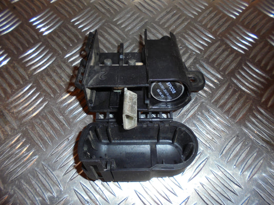 VW Golf 5 1K Relæ Diverse Med OEM Nr. 1K0937517 Fra VW Ophugger