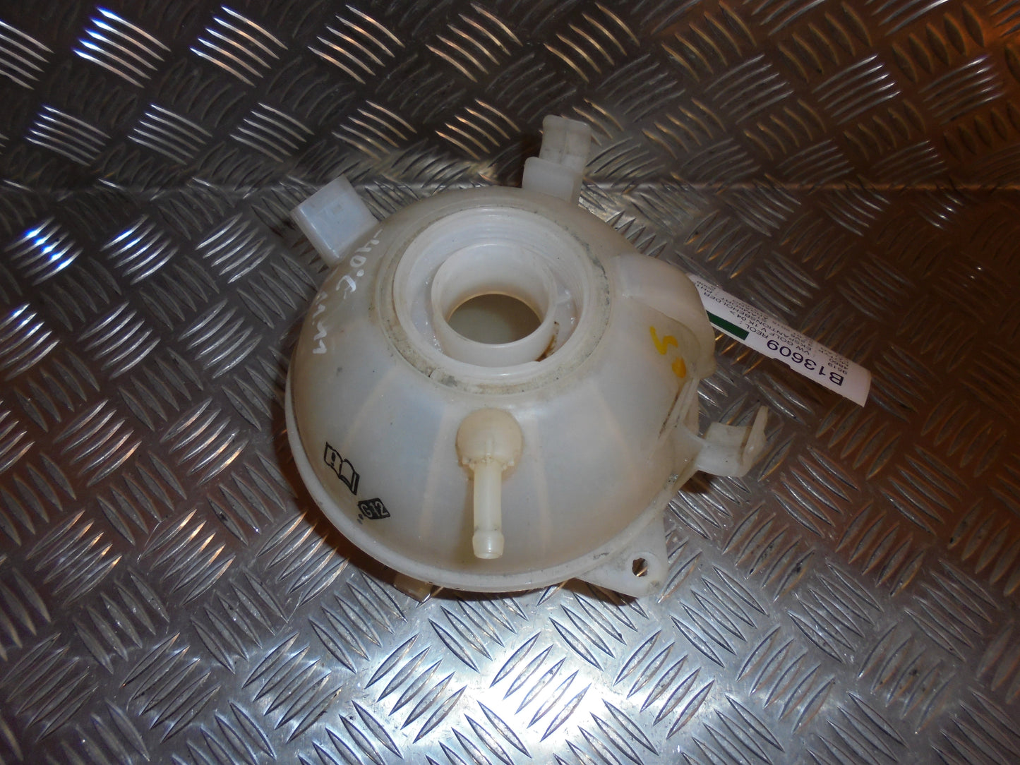 VW Golf 5 1K Ekspansionsbehold Med OEM Nr. 1K0121407A Fra VW Ophugger